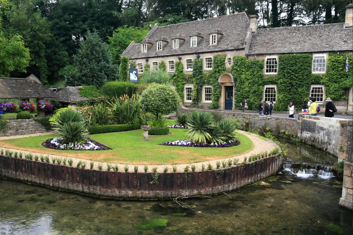 Die Häuserzeile Arlington Row in Bibury in den Cotswolds